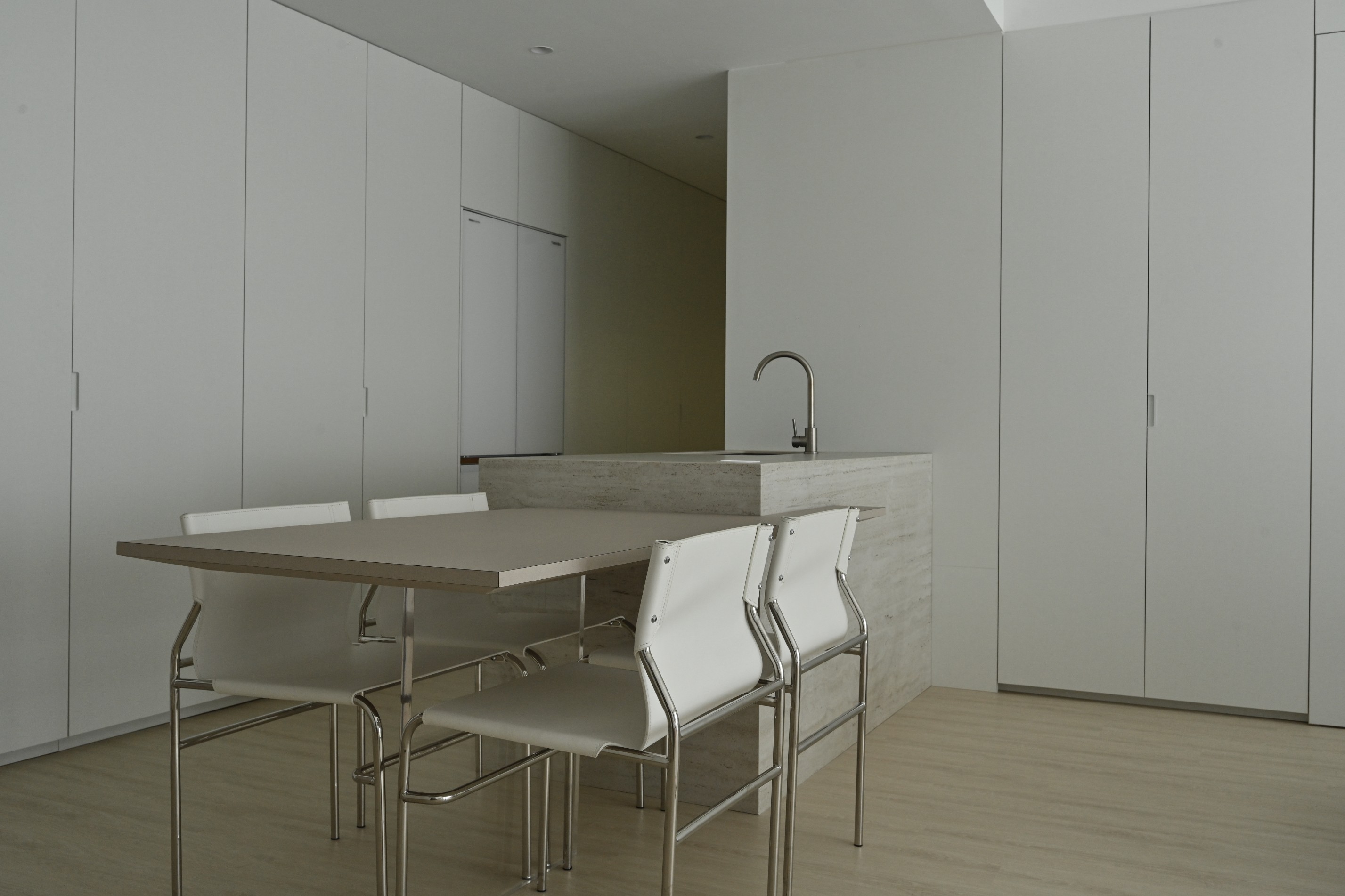 P&J interior — warm modern living room